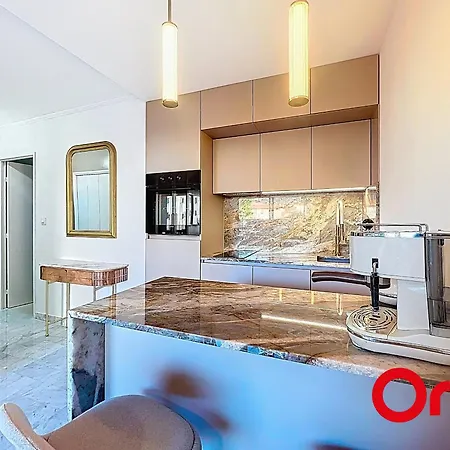 Renove Avec Terrasse Et Parking A - Fr-1-647-55 Appartamento *