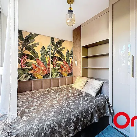 Renove Avec Terrasse Et Parking A - Fr-1-647-55 *