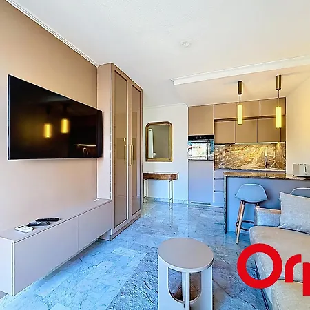 Renove Avec Terrasse Et Parking A - Fr-1-647-55 멍똥