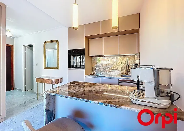 Renove Avec Terrasse Et Parking A - Fr-1-647-55 Apartment *