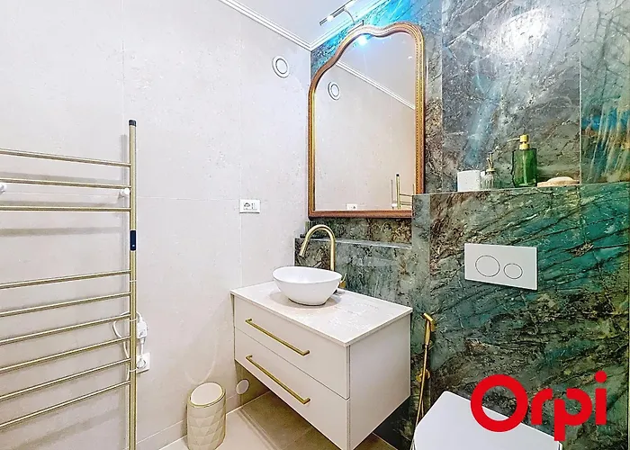 Renove Avec Terrasse Et Parking A - Fr-1-647-55 Mentone