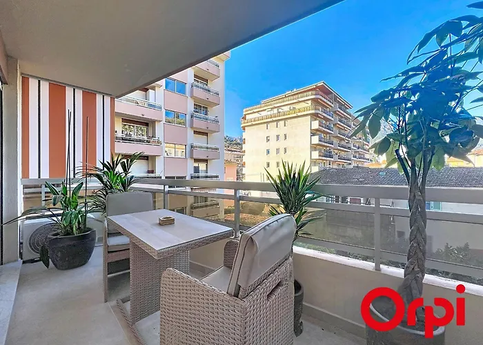 Renove Avec Terrasse Et Parking A - Fr-1-647-55 Apartment